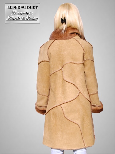 federleichte Lammfelljacke