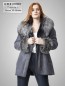 Preview: echte lange Damen Lammfelljacke lang figurbetont blaugrau Kapuze Reißverschluss