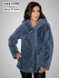 Preview: leichte Damen Cuely lammfelljacke in blau mit Kapuze