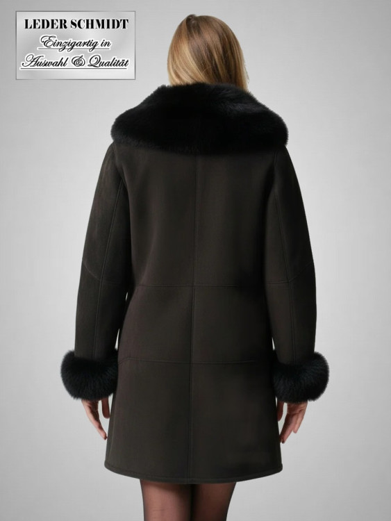 lange Damen Lammfellmantel dunkel braun