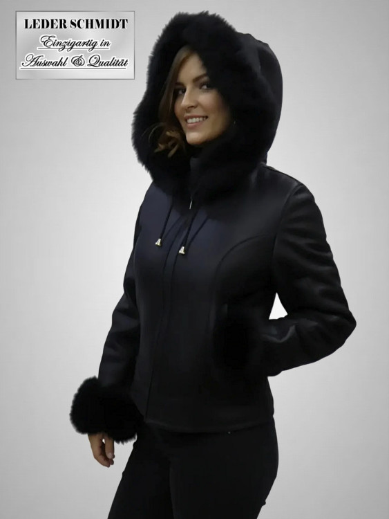 Preview: leichte kurze Damen Lammfelljacke in schwarz