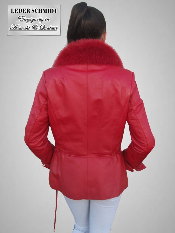 rote damen lederjacke mit guertel
