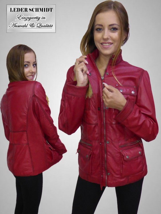 halblange Lederjacke mit Reißverschluss