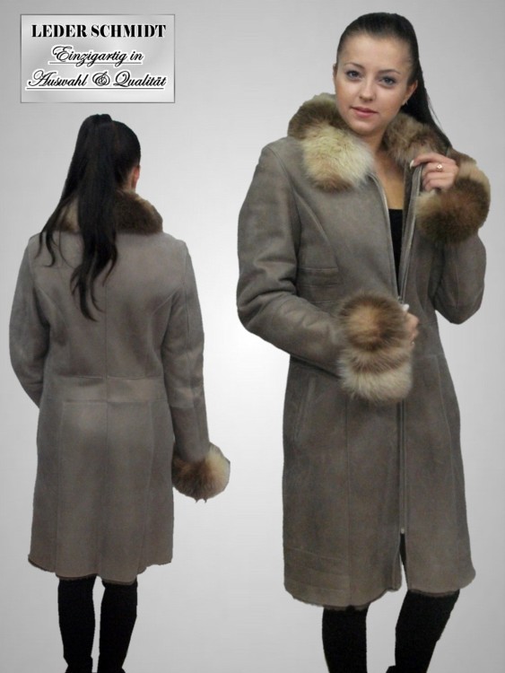 Längere Damen Lammfelljacke