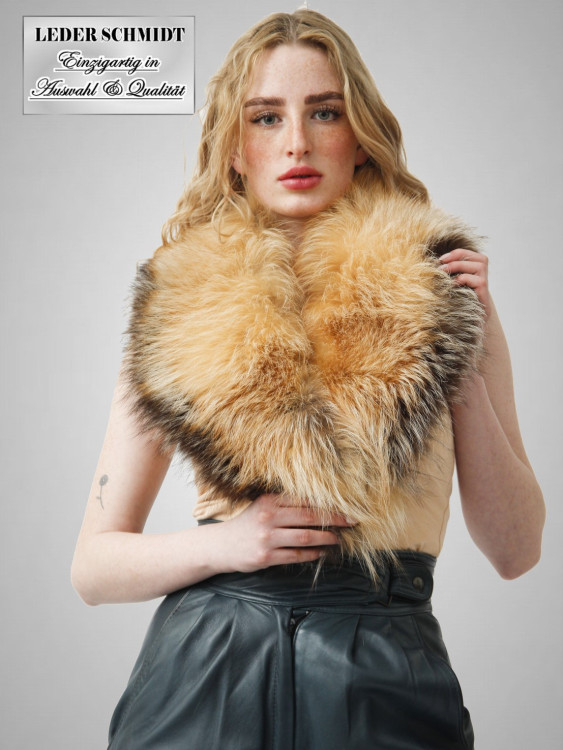 echter Silberfuchs-Kragen gefärbt