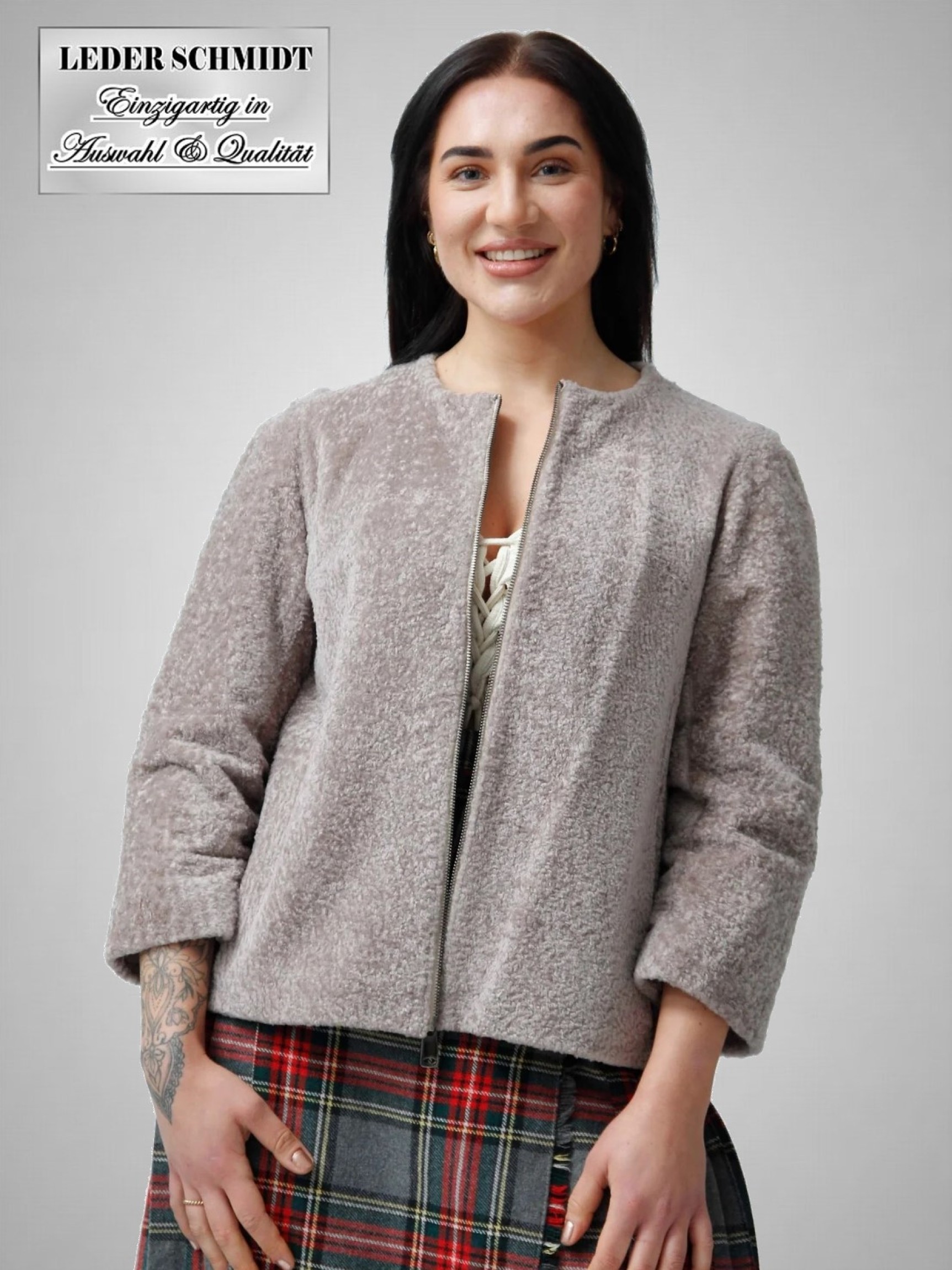 schicke kurze Damen Lammfelljacke ohne Kragen