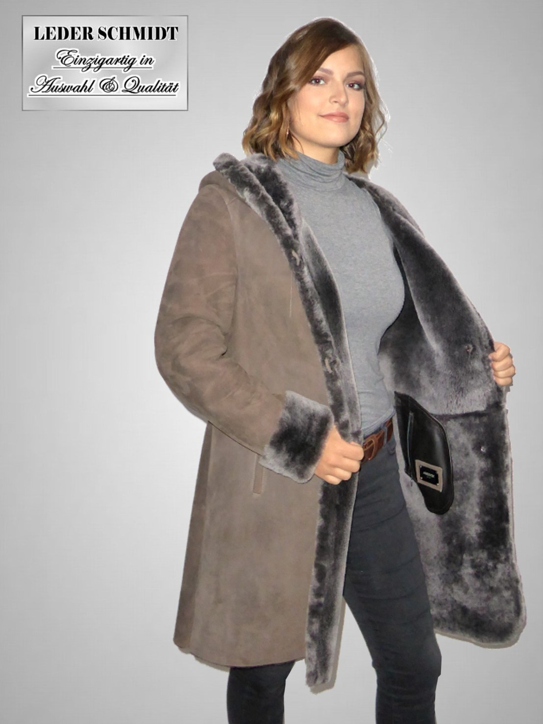 elegante Damen Lammfelljacke lang mit Kapuze Knöpfe echtes Merinolamm taupe