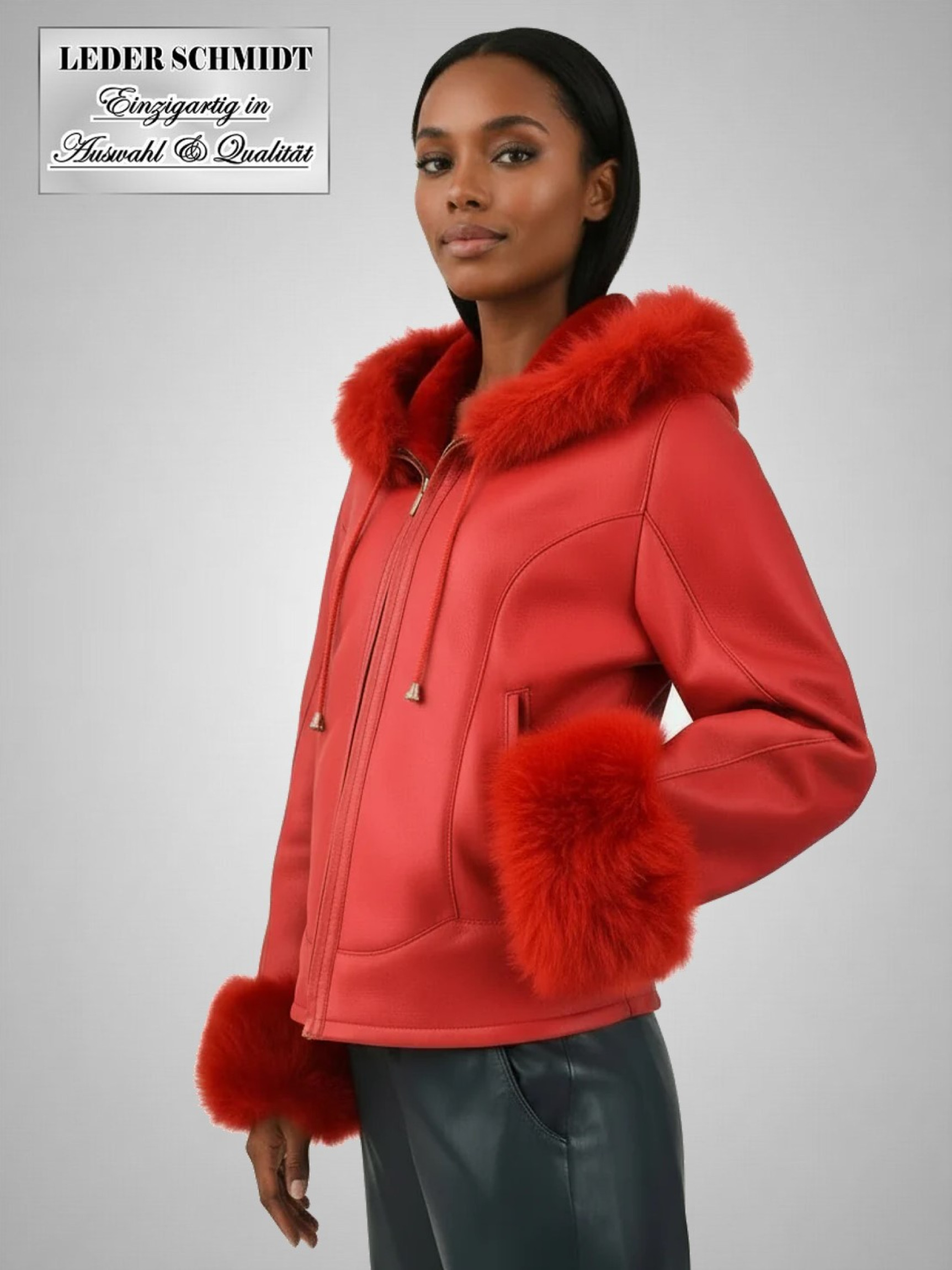 rote kurze gewachsene Damen Lammfelljacke Kapuze
