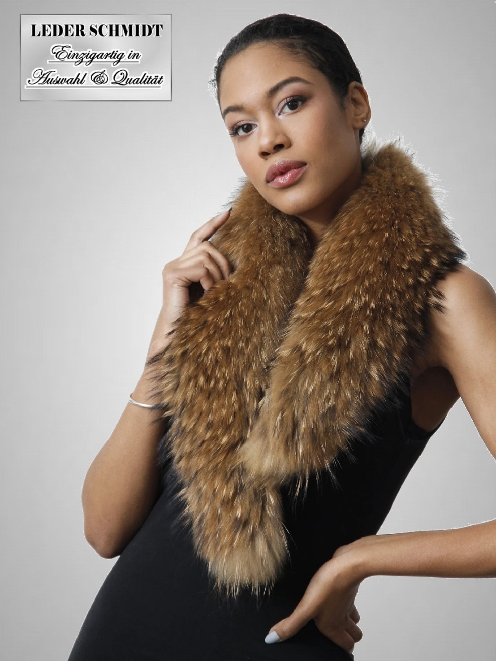 großer echter Pelzkragen