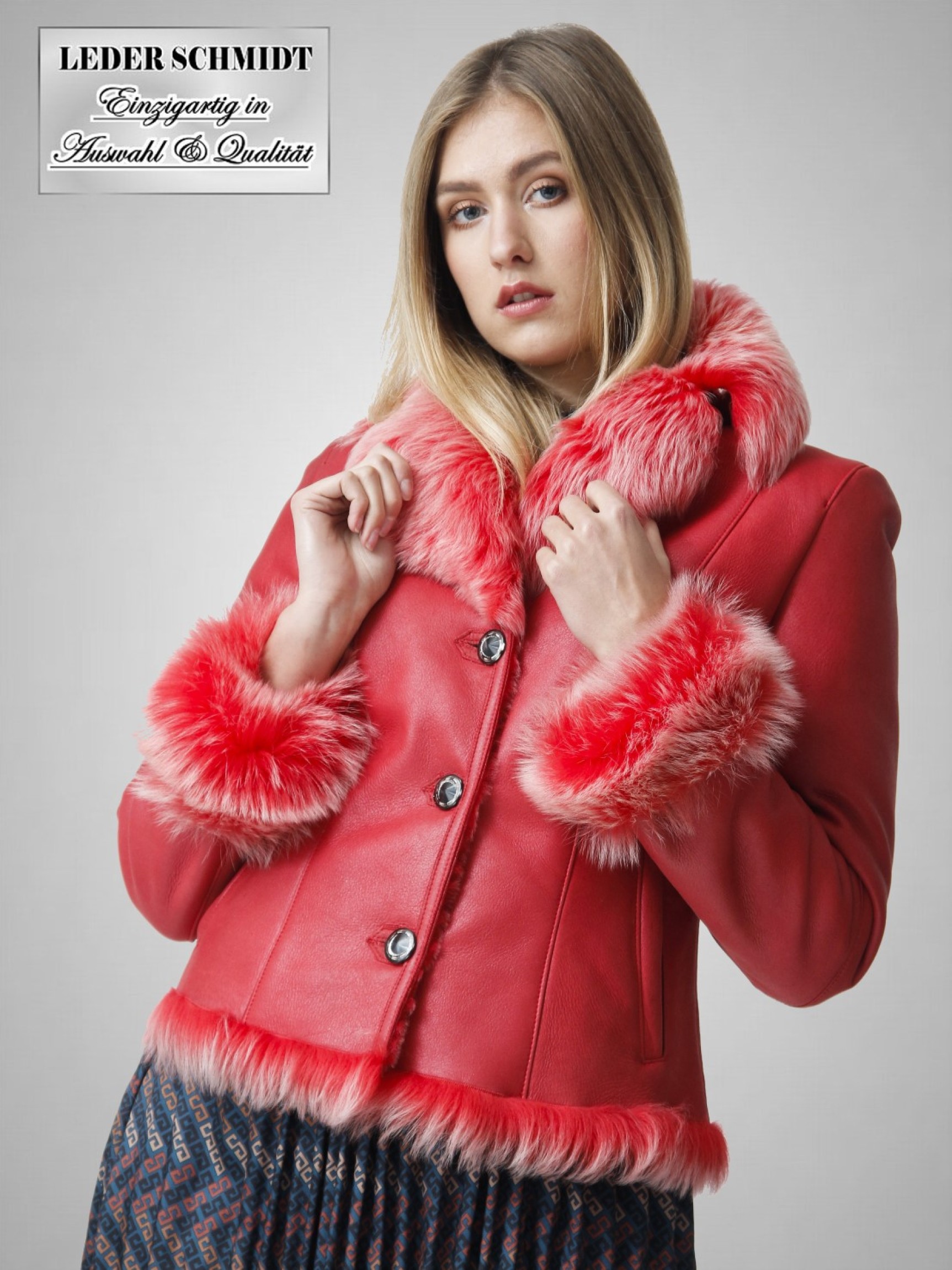 leichte kurze Damen-Lammfelljacke