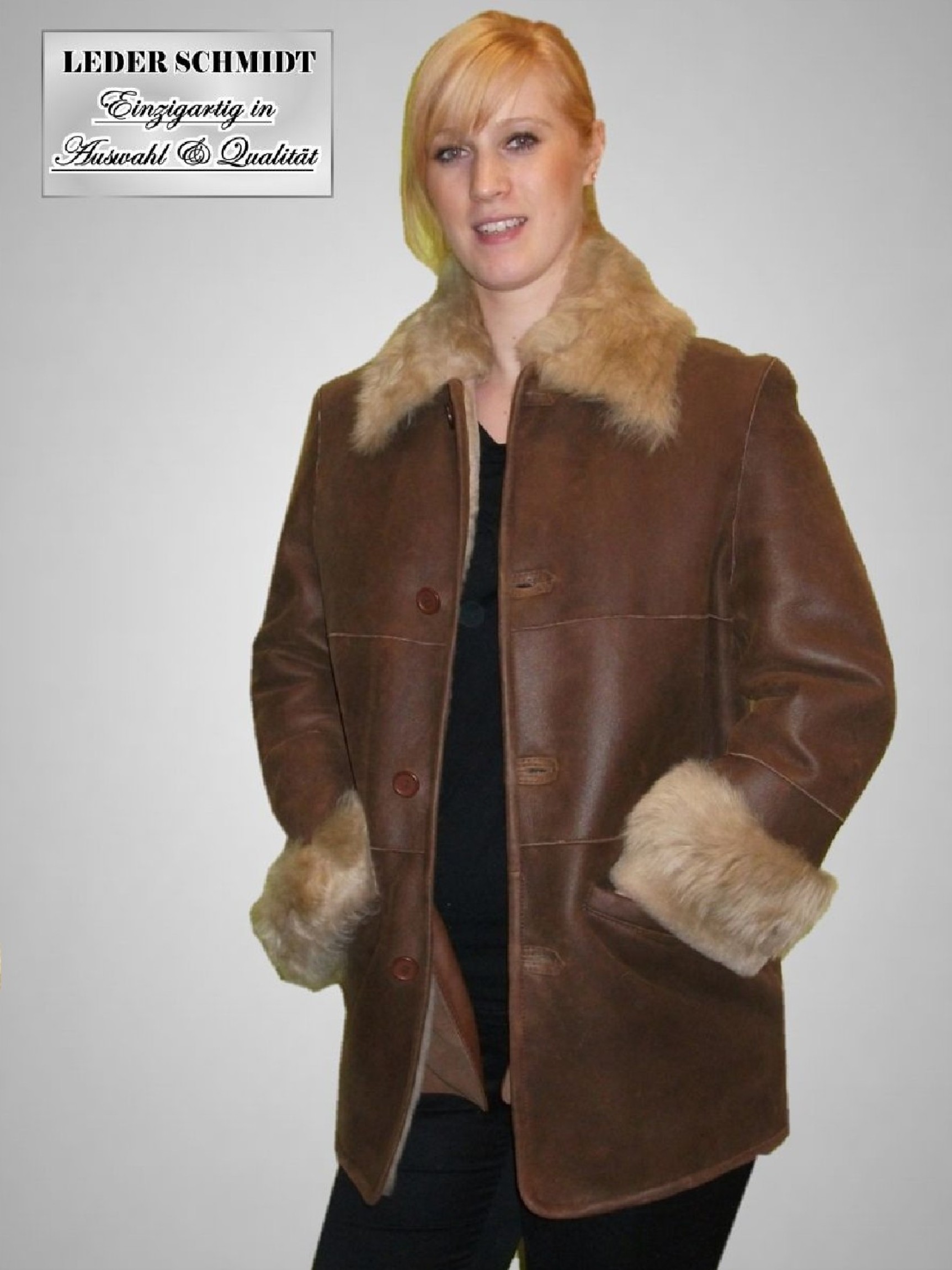 braune leichte Damen-Lammfelljacke mit zwei Einschubtaschen