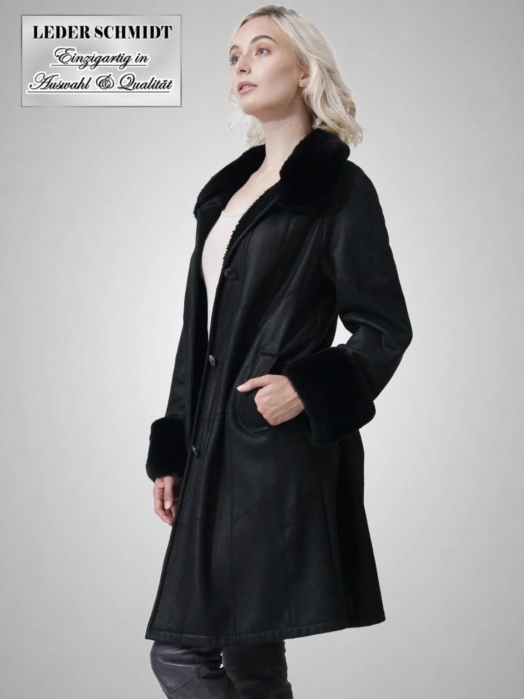 Christ Lammfell-Kurzmantel aus federleichtem Curly-Lamm
